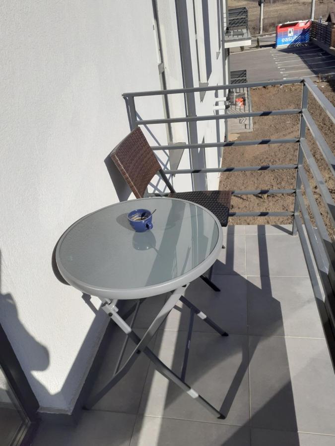 Sara Apartman Livezeni  Екстер'єр фото