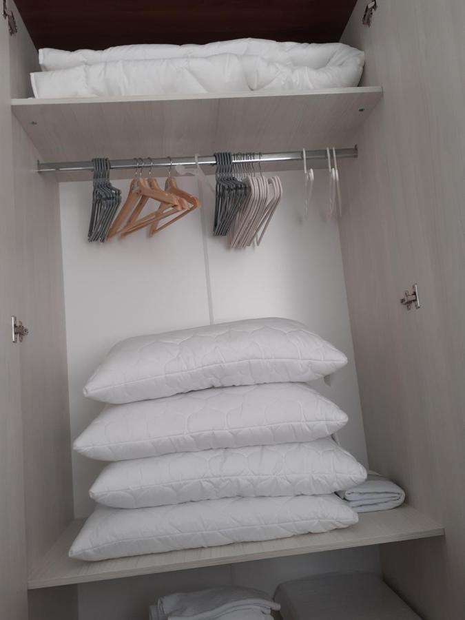Sara Apartman Livezeni  Екстер'єр фото