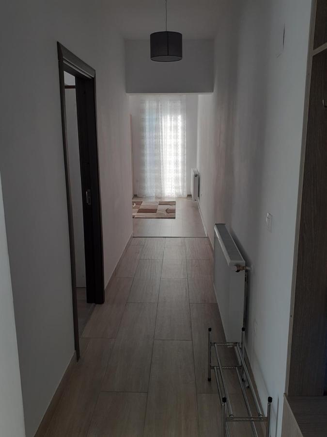 Sara Apartman Livezeni  Екстер'єр фото
