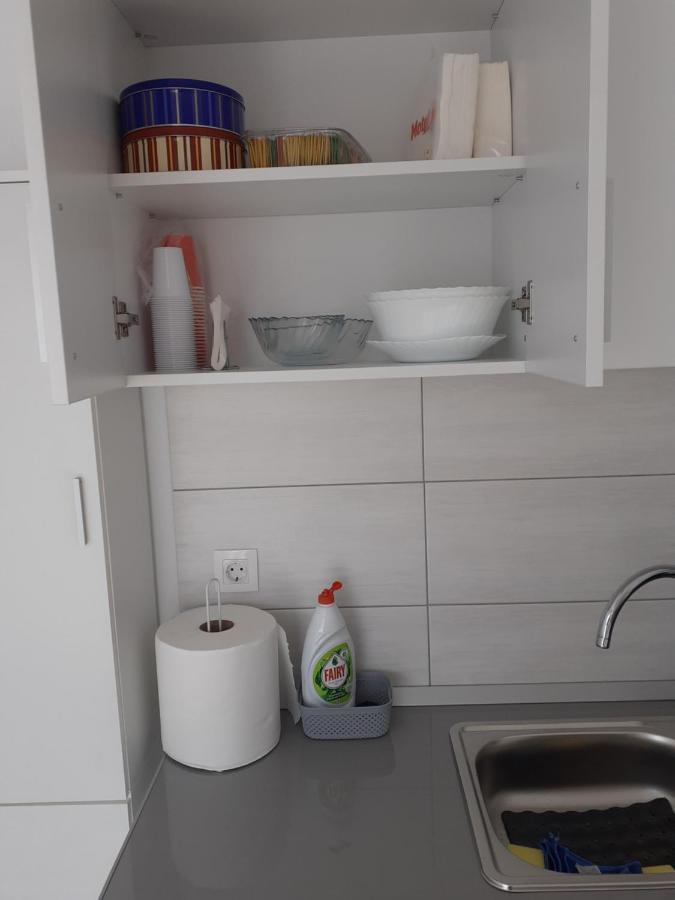 Sara Apartman Livezeni  Екстер'єр фото